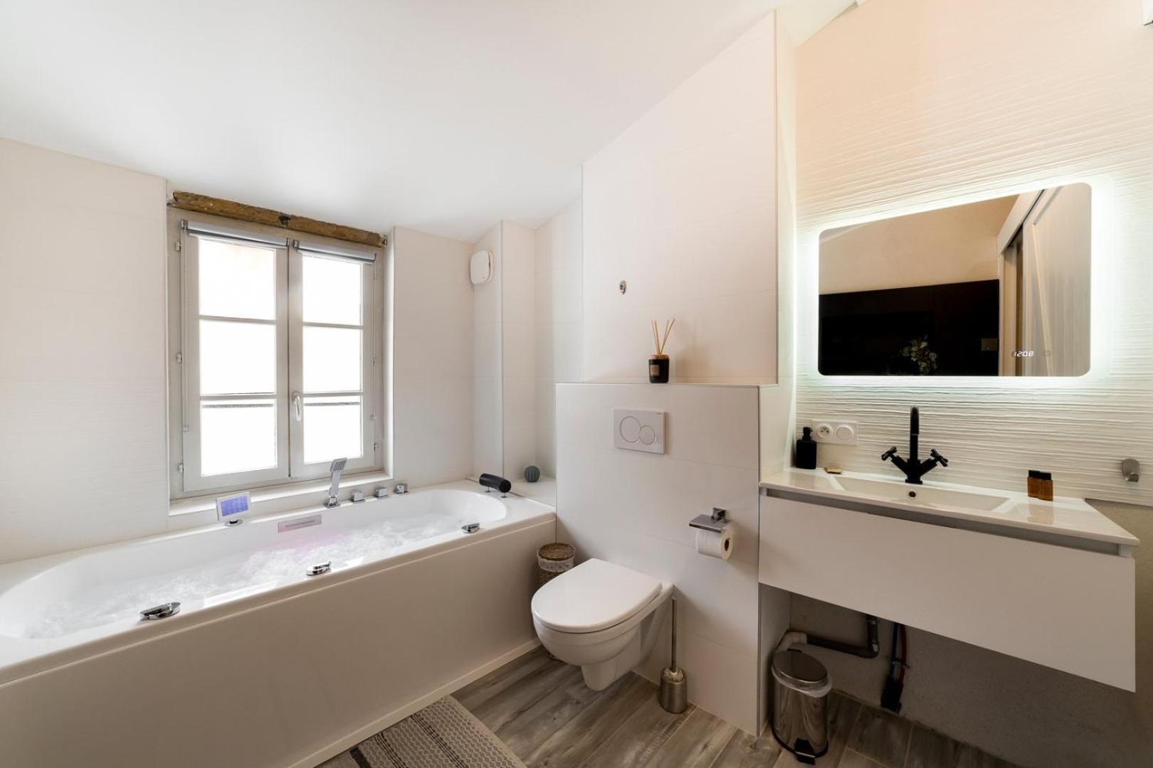 Sky'Room - Jacuzzi & Vue - Vieux Lyon Dış mekan fotoğraf
