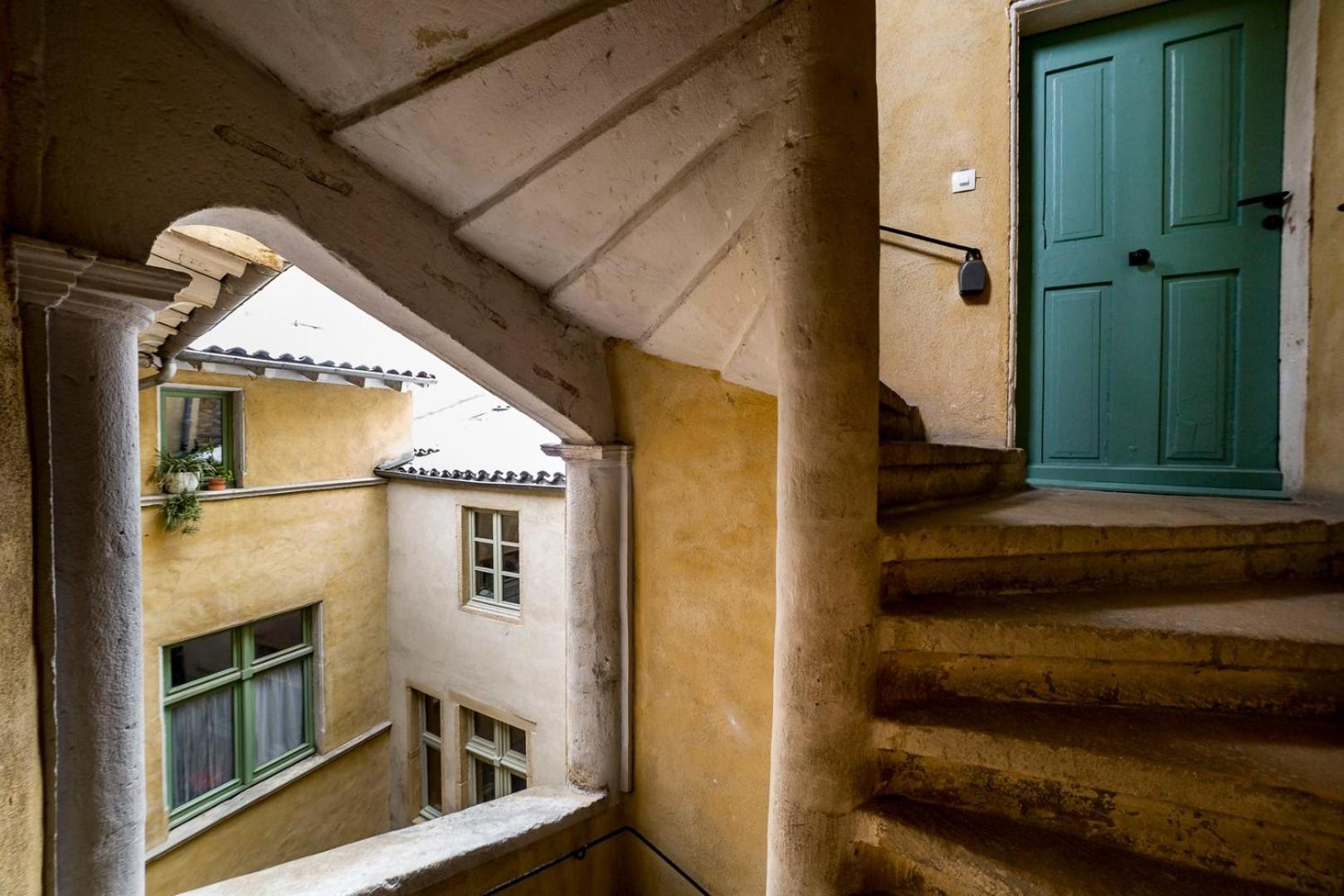 Sky'Room - Jacuzzi & Vue - Vieux Lyon Dış mekan fotoğraf